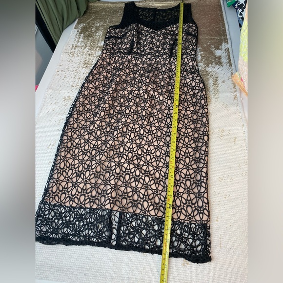 ANN TAYLOR Black Lace Overlay Sheath Dress | Size 2 - Picture 14 of 16